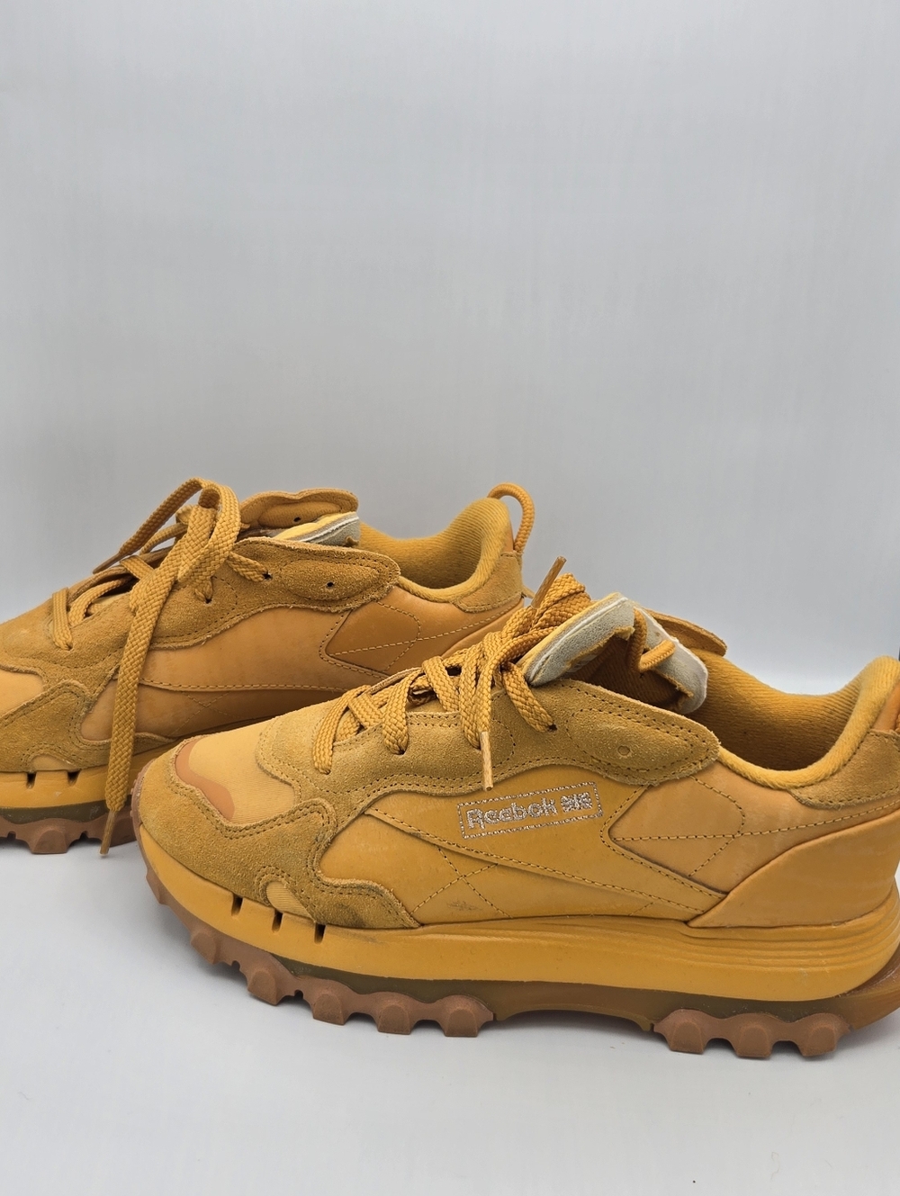 Cardi B Reebok Club C Bright Ochre Size 8.5 Womens Shoes Sneakers - Picture 5 of 14